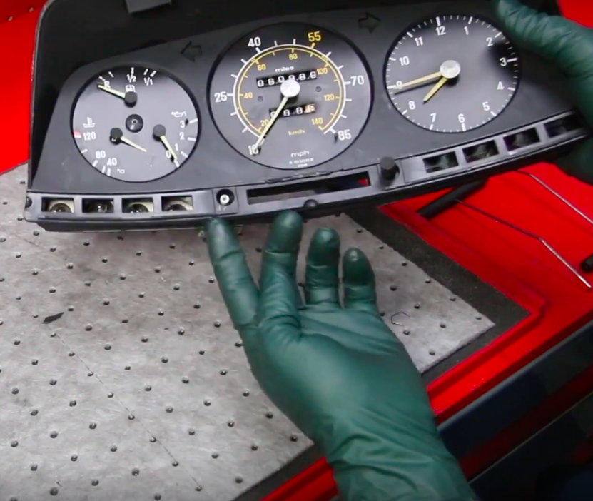 How do I Remove and Repair My W116 or W123 Instrument Cluster